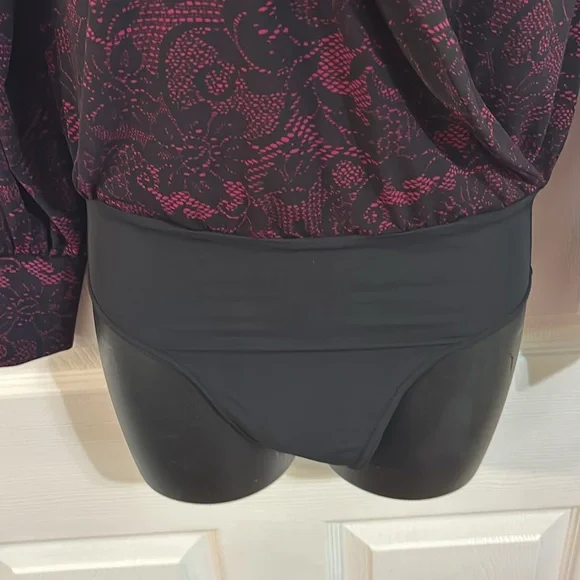 Shape FX shapewear body suit, size 2, NWT. - Picture 4 of 15